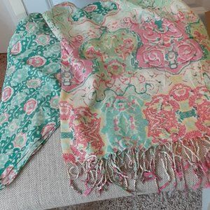 Medallion Print Fringed Scarf